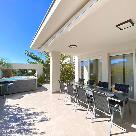Fantasy View Villa Новаля Екстериор снимка