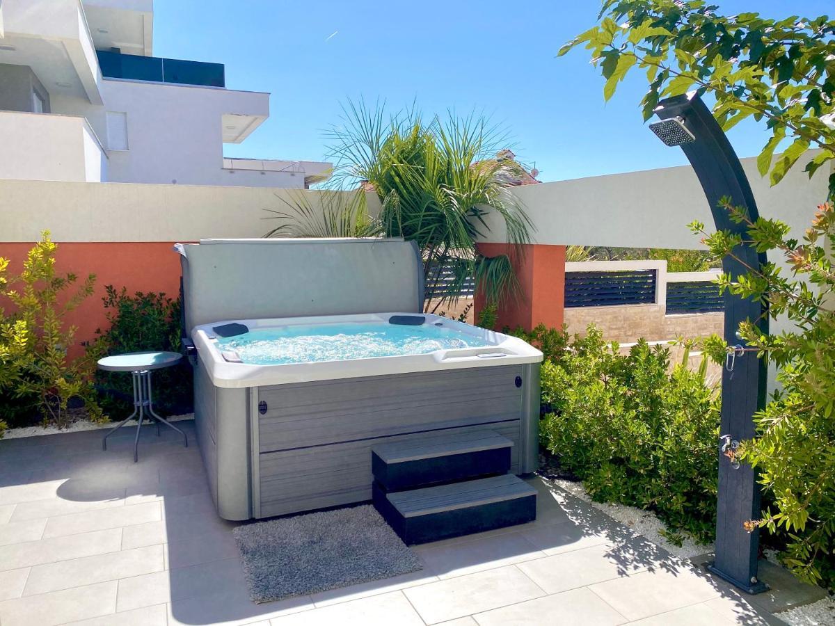 Fantasy View Villa Новаля Екстериор снимка